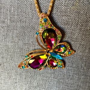 NEW FAT COLORFUL RHINESTONED  Butterfly Pendant Necklace